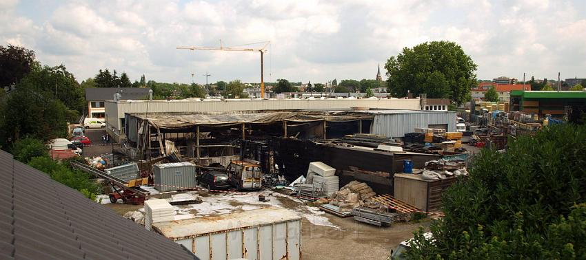 Feuer Halle Siegburg Gewerbegebiet Zange P299.JPG